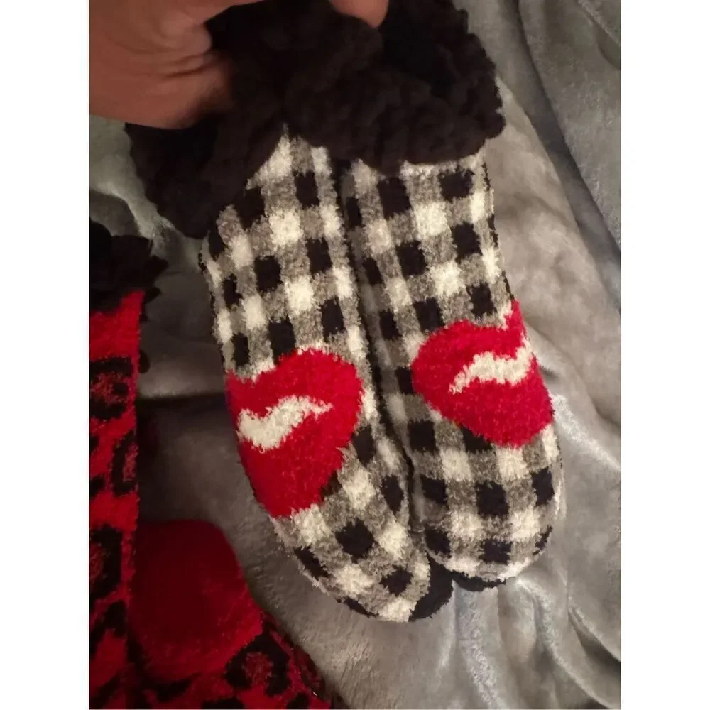2x betsey johnson footie & calf cabin fur slipper socks nwt s/m leopard print